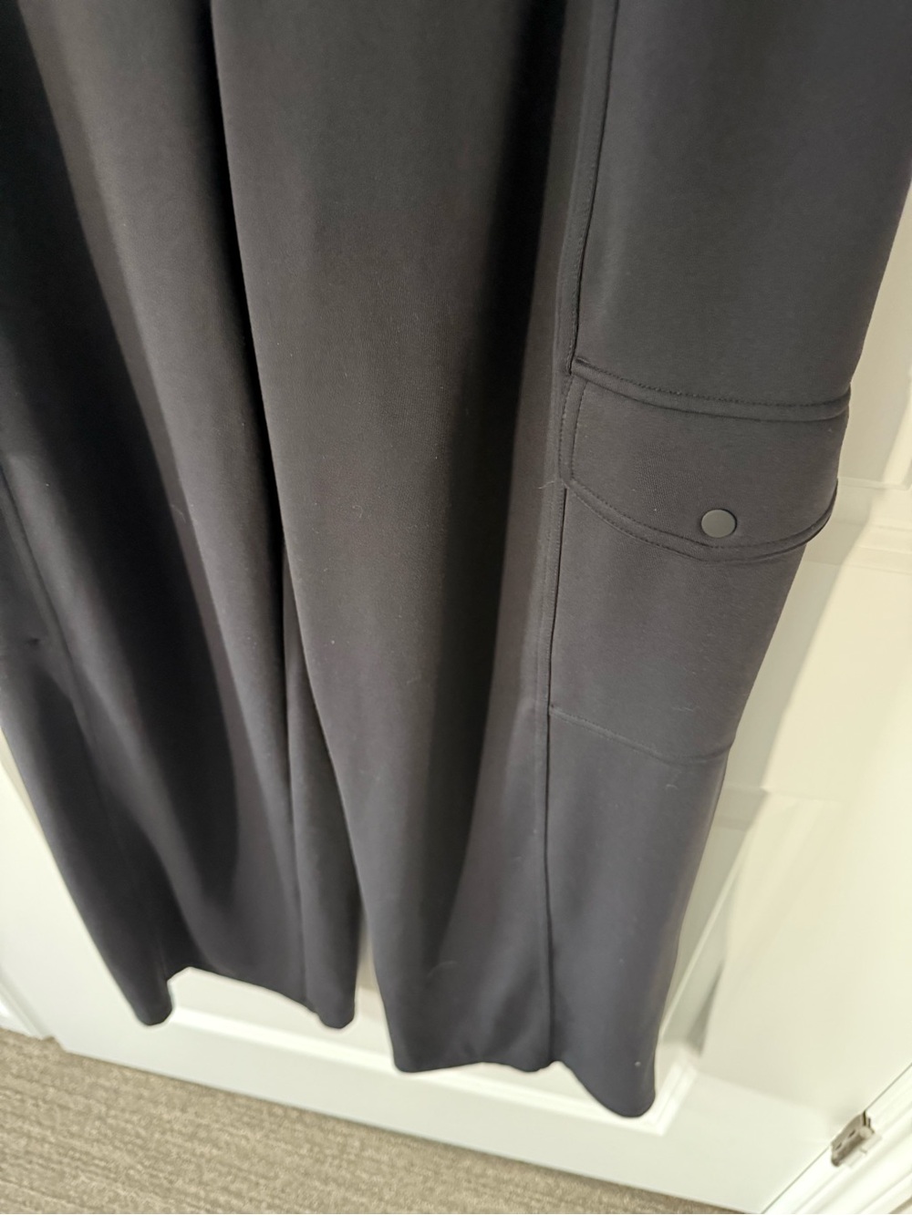 Athleta Venice Cargo Wide Leg Pants Size Small - Picture 4 of 6